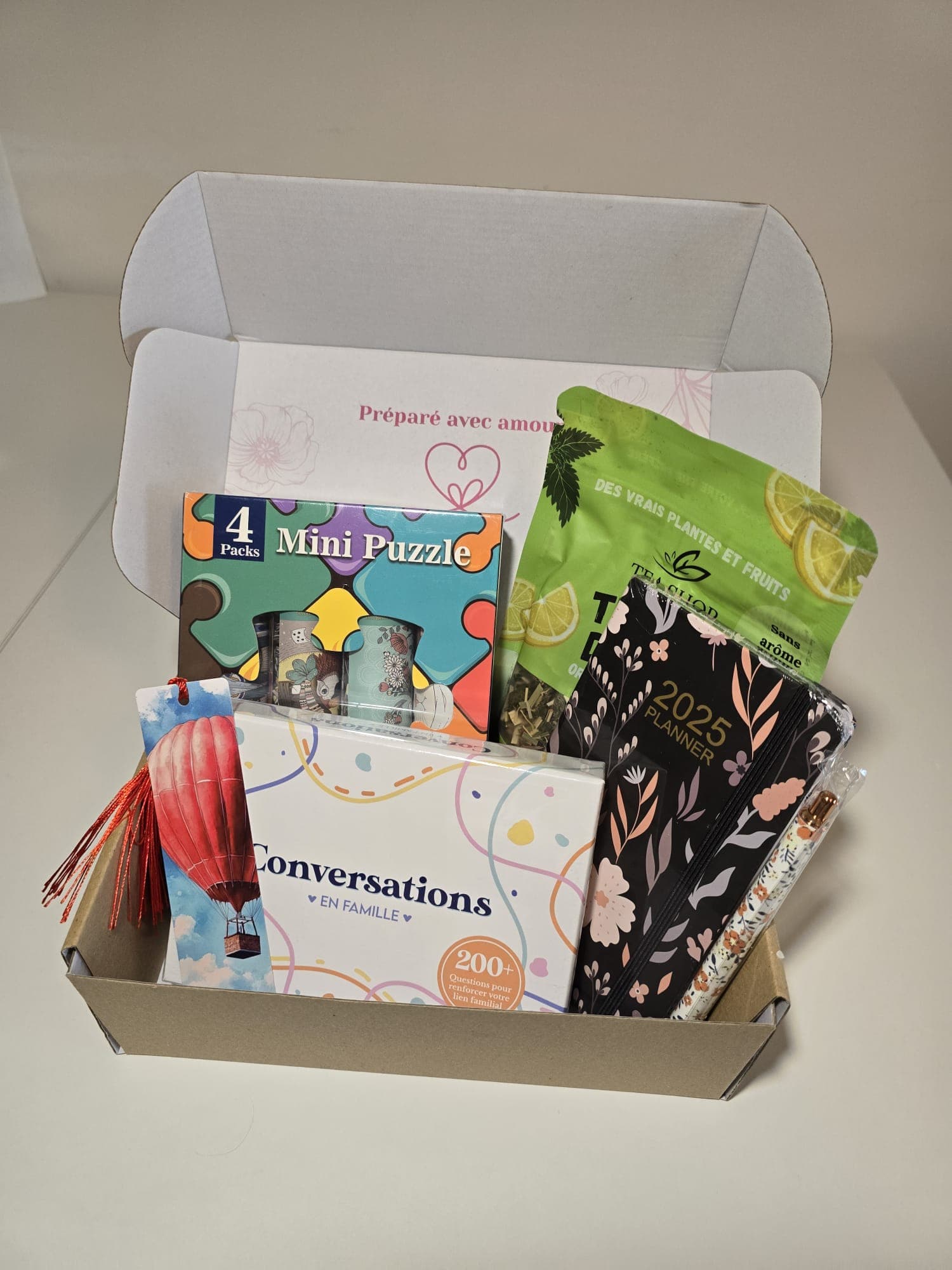 Exemple de box cadeau mensuelle thème 1
